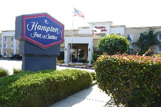 Hampton Inn AND Suites Red Bluff