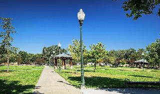 Hampton Inn & Suites Windsor - Sonoma Wine Country