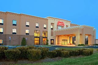 Hampton Inn AND Suites Manchester