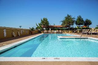 Pool
 di DoubleTree by Hilton Hotel Modesto
