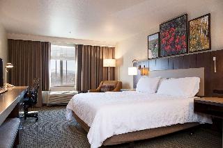1 King Bed