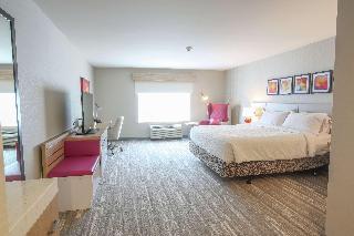 1 King Bed
