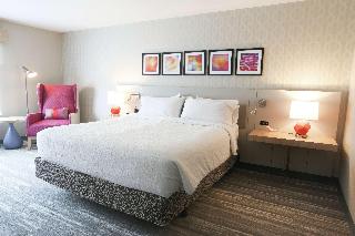 1 King Bed