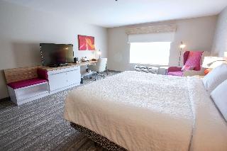 1 King Bed