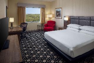 1 King Bed With 1 Person Whirpool-Forestview