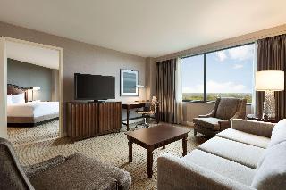 1 King 1 Bedroom 2 Room Suite - Nature View