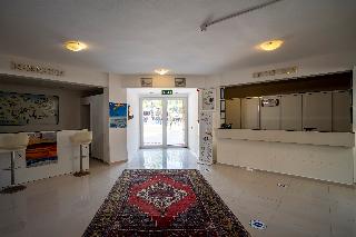 Ayapam hotel