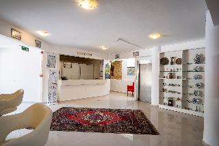 Ayapam hotel