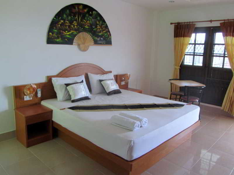Room thumbnail 10
