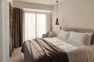 Batis Aero Beachfront Wellbeing Hotel