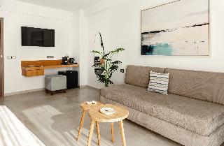Batis Aero Beachfront Wellbeing Hotel