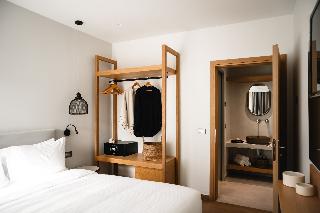 Batis Aero Beachfront Wellbeing Hotel