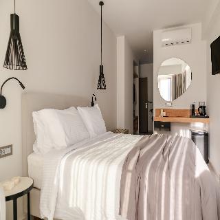 Batis Aero Beachfront Wellbeing Hotel