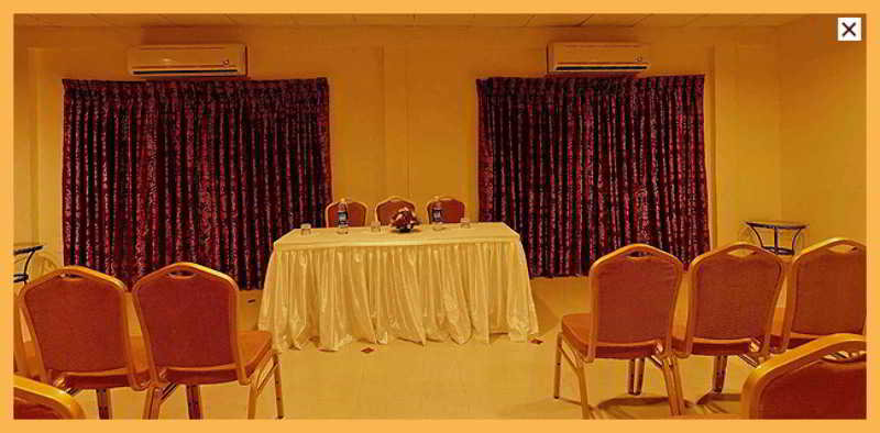 Conferences
 di Deshadan Plaza, Cochin 