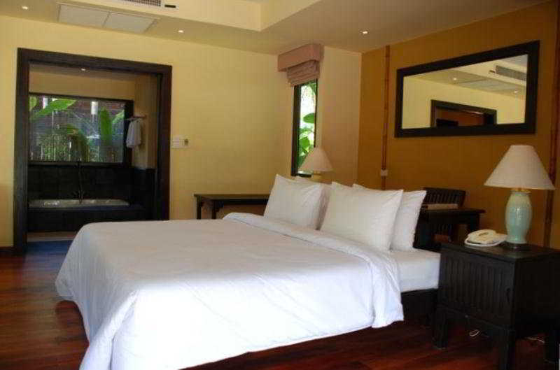 Room thumbnail 1
