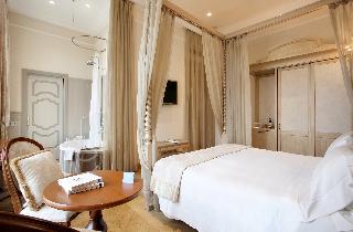Chateau Monfort, Milan