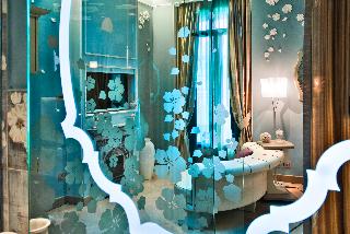 Chateau Monfort, Milan