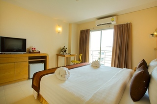Room thumbnail 65