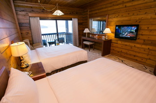 Room:FAM.DX-LV