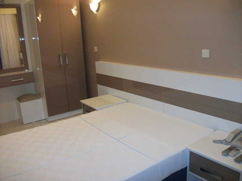 Calis Hotel