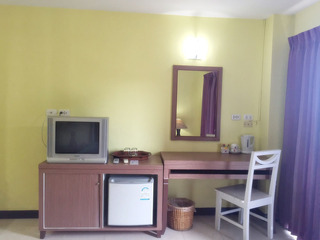 Room thumbnail 9