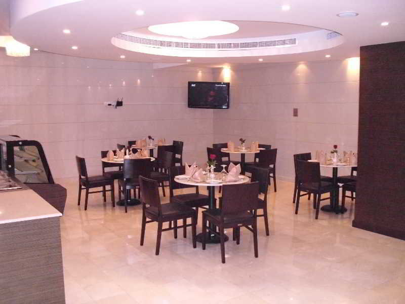 Restaurant
 di Time Square Hotel