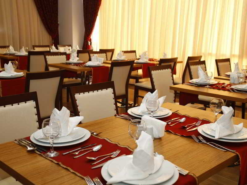 Restaurant
 di Cenger Beach Resort & Spa 