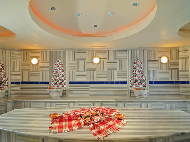 Sports and Entertainment
 di Rescate Van