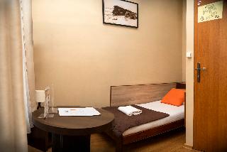 Station Aparthotel
