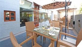 Terrace
 di Keys Hotel The Aures