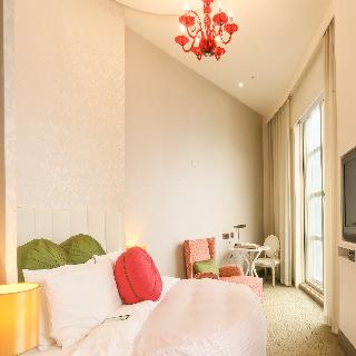 Room:SGL.EY