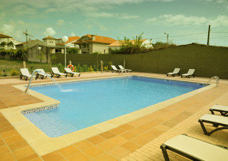 Pool
 di Torres Touriño