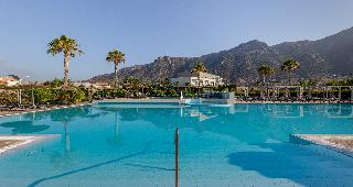 Akti Palace Hotel