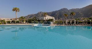 Akti Palace Hotel