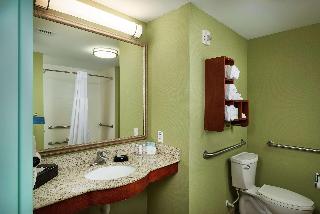 2 Queens Mobility/Hearing Access Tub Nosmok