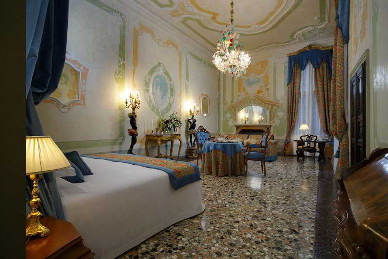 Room
 di Palazzo Paruta