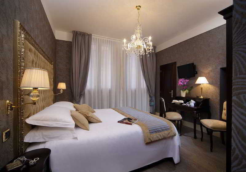 Room
 di Palazzo Paruta