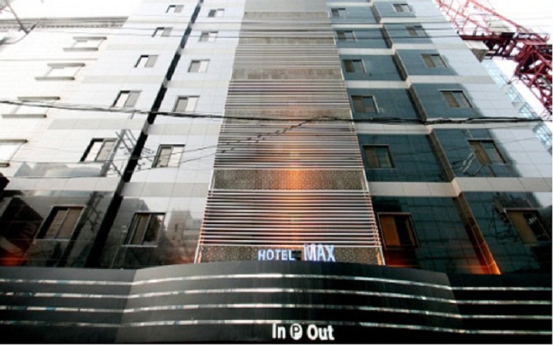 MAX HOTEL