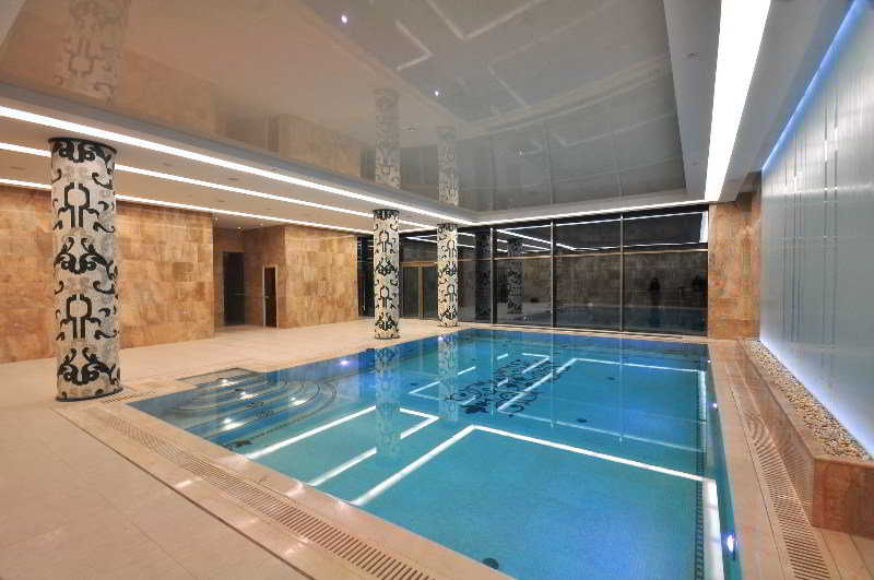 Pool
 di Kharkiv Palace Premier