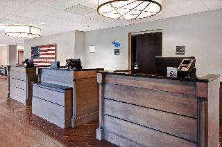 Hampton Inn & Suites Alexandria Old Town Area Sout