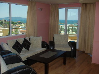 Room
 di Hawaii Lozenets