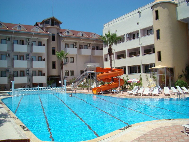 Pool
 di Side Yesiloz Hotel