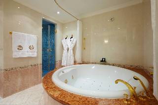 Room
 di Taleon Imperial