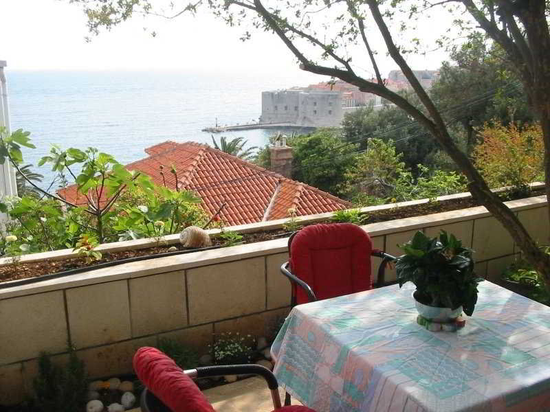 Terrace
 di Apartments Kiki