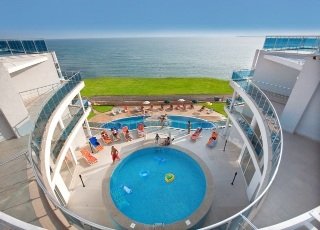 Pool
 di Grand Sirena