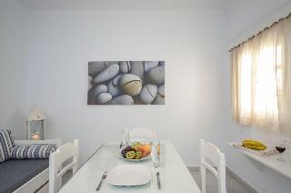 Birikos Studios & Apartments