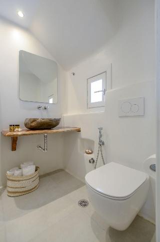 Birikos Studios & Apartments