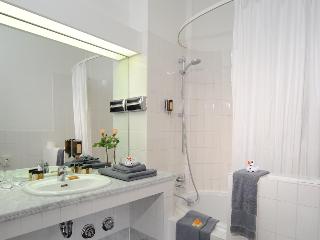 Villa Viktoria, Dusseldorf