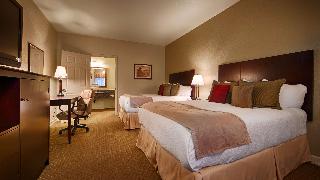 2 Queen Beds  Non-Smoking Flat Screen Television Microwave And Refrigerator High Speed Internet Acce