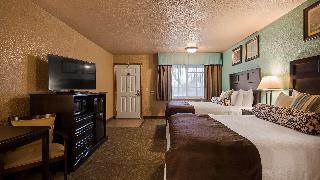2 Queen Beds  Non-Smoking Flat Screen Television Microwave And Refrigerator High Speed Internet Acce